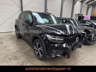 Schadeauto Volvo XC40 T3 R Design Sport 120KW Leder Navi 2021/4