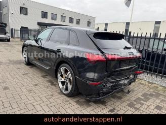 Audi E-tron 55 Quattro S line 3× 300KW picture 11