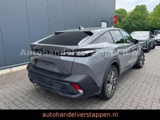 Voiture accidenté Peugeot 408 Plug in Hybrid S-S 180 Allure Automatic 2024/3