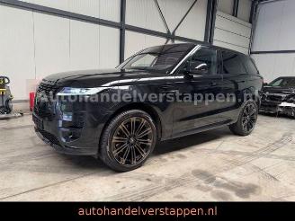 damaged passenger cars Land Rover Range Rover sport D300 Dynamic SE VOLL - FULL 2023/11