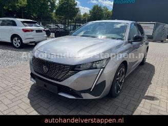 Vaurioauto  passenger cars Peugeot 308 III Allure Pack Blue-HDI FAP Automatik 2023/9