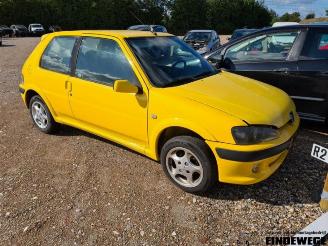 Dezmembrări autoturisme Peugeot 106 106 II, Hatchback, 1996 / 2004 1.4 XN,XR,XT 2002/6