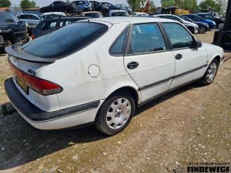 Saab 900 900 II, Hatchback 5-drs, 1993 / 1998 2.0 i,Si 16V picture 3