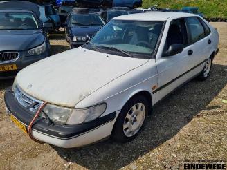 Saab 900 900 II, Hatchback 5-drs, 1993 / 1998 2.0 i,Si 16V picture 1