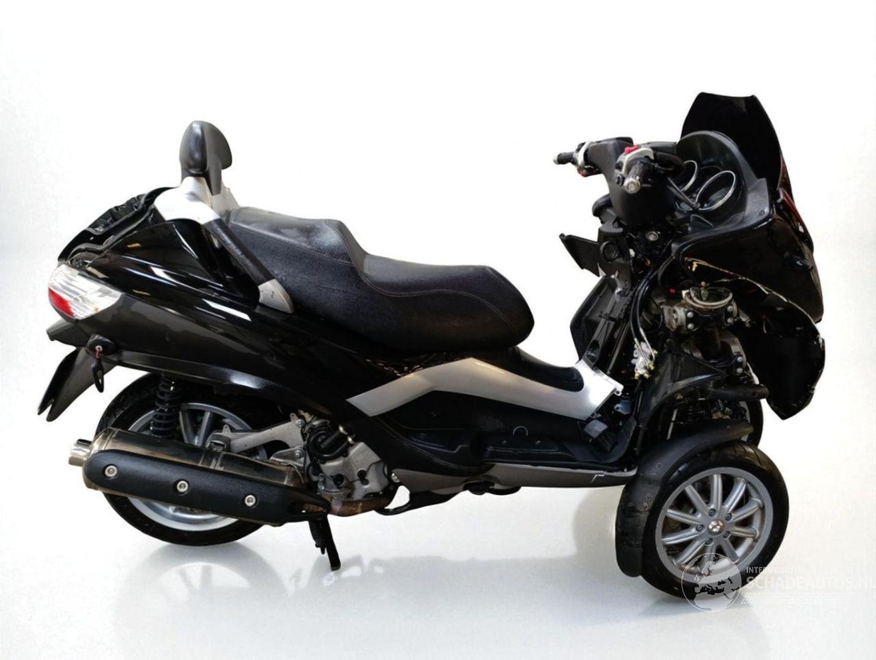 Piaggio  MP3