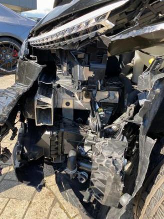 Audi A6 avant e-tron performance S line * AHK - KAM * picture 18