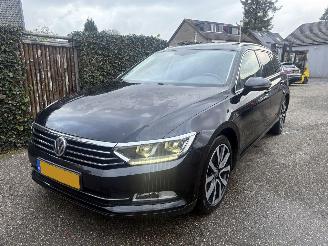 skadebil auto Volkswagen Passat 1.4 TSI SPORT PANORAMA AUTOMAAT 150PK 2017/5