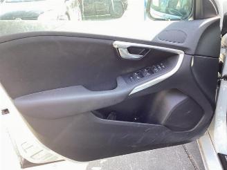 Volvo V-40 V40 (MV), Hatchback 5-drs, 2012 / 2019 2.0 D2 16V picture 28