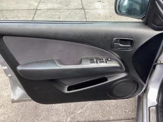 Mitsubishi Outlander Outlander (CU), SUV, 2001 / 2007 2.0 16V 4x2 picture 17