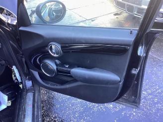 Mini Cooper S Mini (F55), Hatchback 5-drs, 2013 2.0 16V Cooper S picture 23