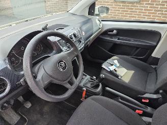 Volkswagen Up!  picture 11
