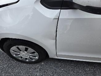Volkswagen Up!  picture 4