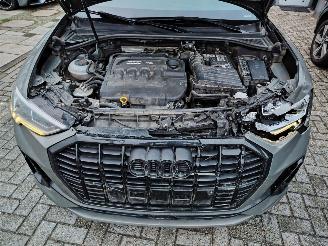 Audi Q3 S-Line DSG Matrix Leder Camera 2.0 tdi picture 9