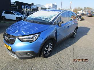 Damaged car Opel Crossland innovation 2019/12