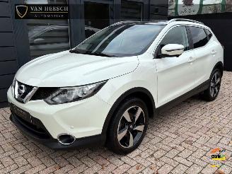 skadebil auto Nissan Qashqai 1.2 Premium Edition | Navi Panoramadak Camera 2015/1