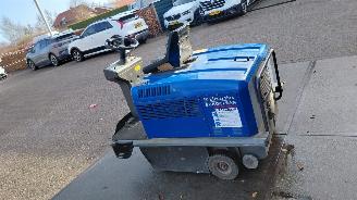 krockskadad bil overig Alle  veeg machine   electrolux  euroclean 2013/1