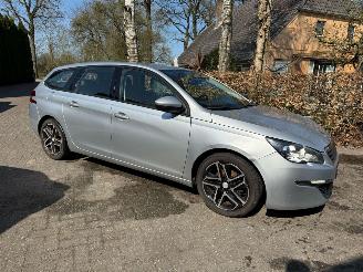 Peugeot 308 1.6 HDI LEER NAVI picture 1