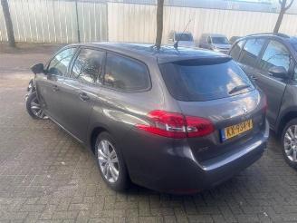 Peugeot 308 308 SW (L4/L9/LC/LJ/LR), Combi 5-drs, 2014 / 2021 1.2 12V e-THP PureTech 110 picture 4