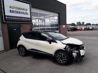Uttjänta bilar auto Renault Captur Captur (2R), SUV, 2013 0.9 Energy TCE 12V 2015/4