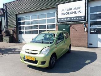 Vrakbiler auto Daihatsu Cuore Cuore (L251/271/276), Hatchback, 2003 1.0 12V DVVT 2010/1