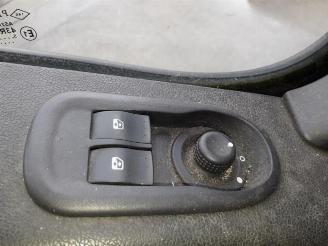 Renault Master Master III (MA/MB/MC/MD/MH/MF/MG/MH), Van, 2010 2.3 dCi 135 16V FWD picture 11