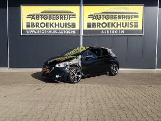 Coche accidentado Peugeot 208 1.6 THP GTi 2014/9