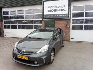 Vrakbiler auto Toyota Prius Plus Prius Plus (ZVW4), MPV, 2011 1.8 Hybrid 16V 2013/1