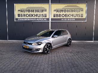 damaged passenger cars Volkswagen Golf 1.2 TSI Trendline 2012/11