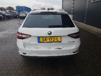 Skoda Superb Combi 1.4 TSI ACT Ambition Business picture 5