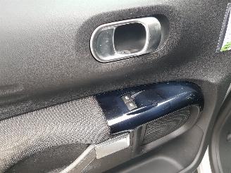 Citroën C4 cactus 1.2 PureTech Shine picture 23