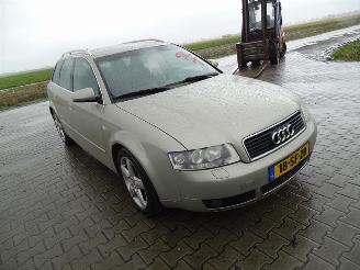 Audi A4 Avant 2.5 TDi picture 4