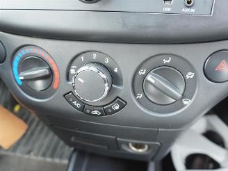 Chevrolet Aveo 1.2 picture 6