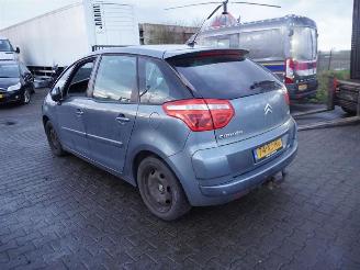 Citroën C4-picasso 1.8 16v picture 2