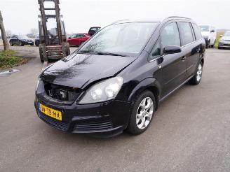 Opel Zafira 2.2 16v picture 3