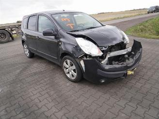 Nissan Note 1.4 16v picture 4