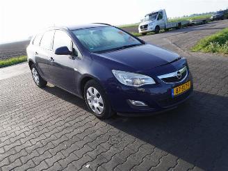 Opel Astra SPORTS TOURER 1.4 16v picture 4