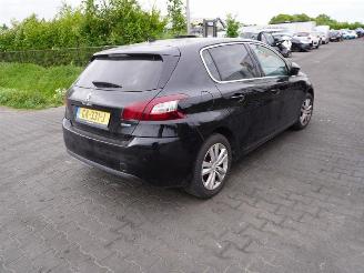 Peugeot 308 1.6 HDi picture 1