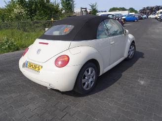 rozbiórka samochody osobowe Volkswagen New-beetle Cabrio 2.0 2003/7