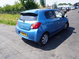 Démontage voiture Mitsubishi Space-star 1.0 12v 2013/5