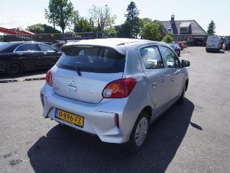 skadebil auto Mitsubishi Space-star 1.2 12v 2021/10