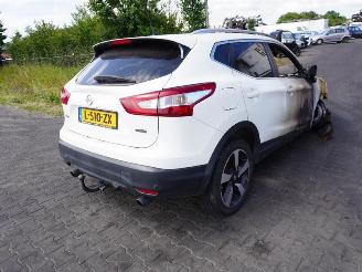 Nissan Qashqai 1.2 DIG picture 1