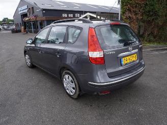 Hyundai I-30 1.6 CRDi Combi picture 2