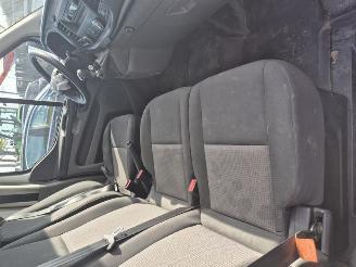 Ford Transit Custom 2.0 TDCi 16V Eco Blue 105 picture 11