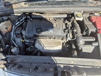 Peugeot 308 1.6 VTI 16V (EP6(5FW)) picture 9