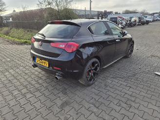 Vrakbiler auto Alfa Romeo Giulietta 11.4 TB 2011/5