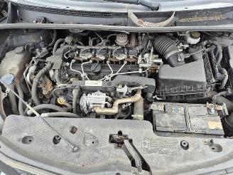 Toyota Verso 2.2 D cat picture 9