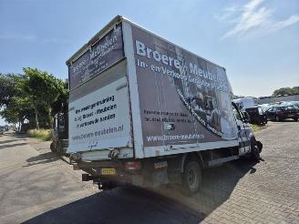 Uttjänta bilar auto Iveco New daily  2013/1