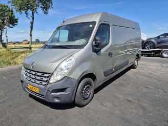 Renault Master 2.3 dCi picture 3