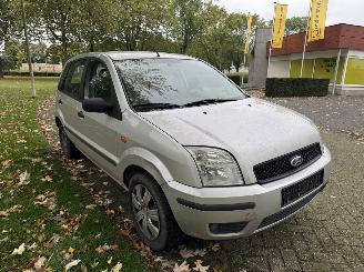 Ford Fusion  picture 7