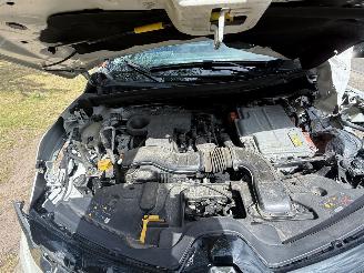 Renault Captur E-TECH PLUG-IN HYBRID  1598 cc picture 9